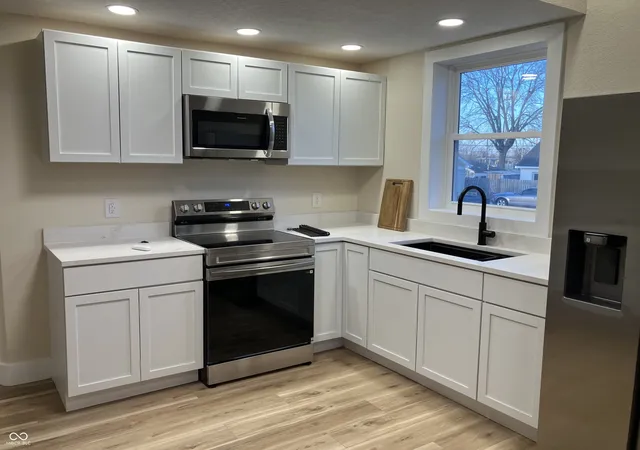 Photo 2 of Multi family home for sale at 1702 S East St, Elwood, IN 46036 | MLS# 22077730 | Listing updated on 2026-09-25