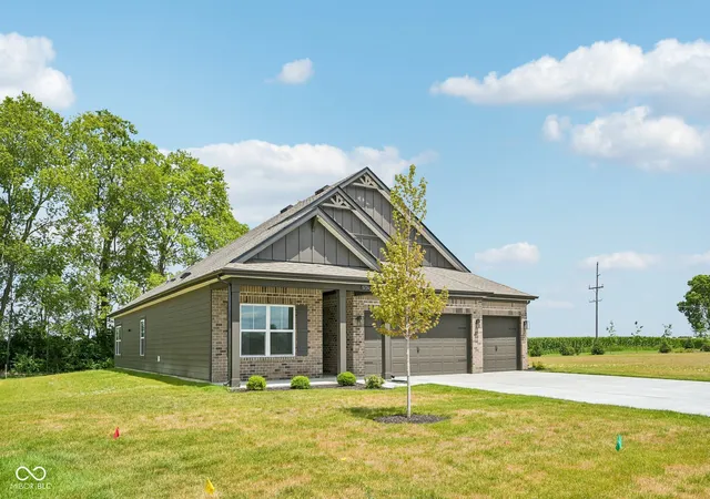 2nd image of 5734 Bancroft Dr, Pendleton, IN 46064 | MLS# 22077820