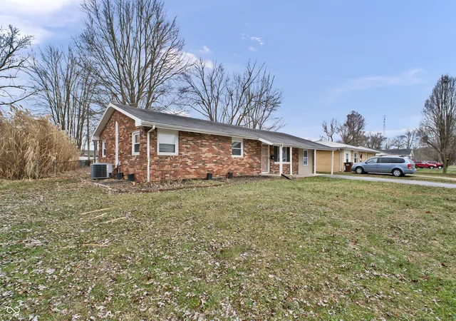 Homes for sale in North Vernon, IN | 213 Shull Dr, North Vernon, IN 47265 | MLS# 22078222