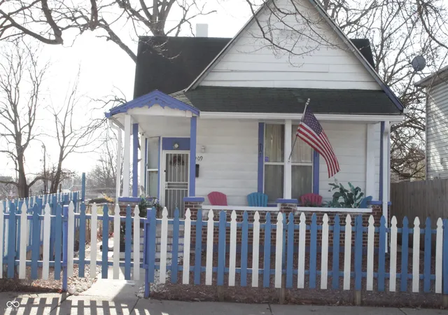 1st image of 909 W 29th St, Indianapolis, IN 46208 | MLS# 22078394