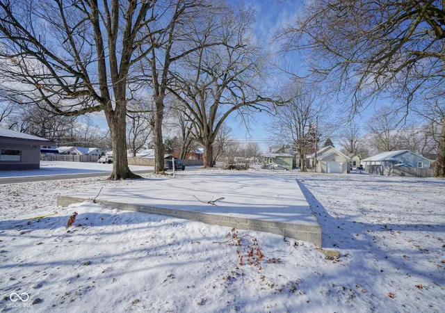 1st image of 1523 Arrow Ave, Anderson, IN 46016 | MLS# 22078412