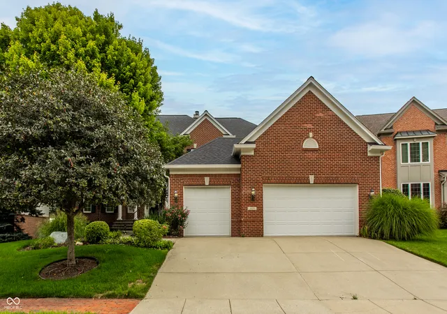 Photo 3 of Mansion for sale at 8039 Heyward Dr, Indianapolis, IN 46250 | MLS# 22078432 | Listing updated on 2026-09-08