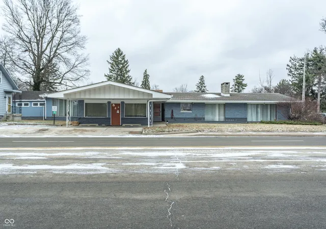 1st image of 225 College Dr, Anderson, IN 46012 | MLS# 22078595