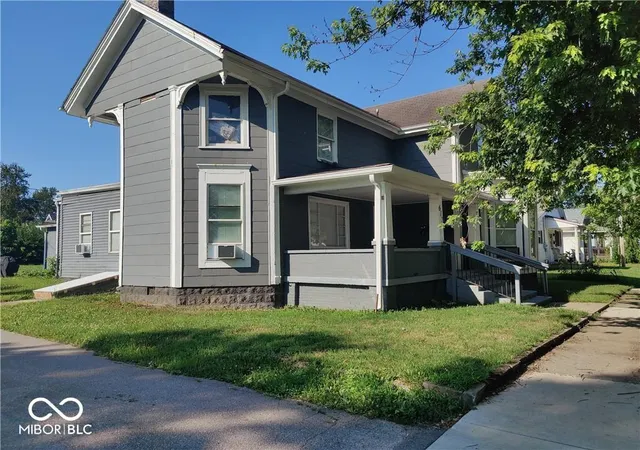 Homes for sale in Shelbyville, IN | 617 W Franklin St, Shelbyville, IN 46176 | MLS# 22078666