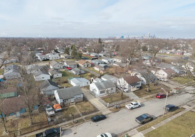 Homes for sale in Indianapolis, IN | 2240 Saint Paul St, Indianapolis, IN 46203 | MLS# 22078671