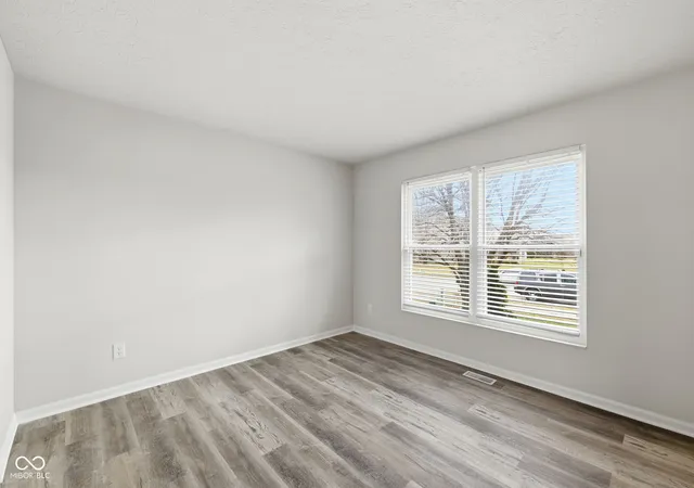 Photo 4 of Sale Pending at 3448 Waterloo Dr, Indianapolis, IN 46268 | MLS# 22079010 | Listing updated on 2026-05-04