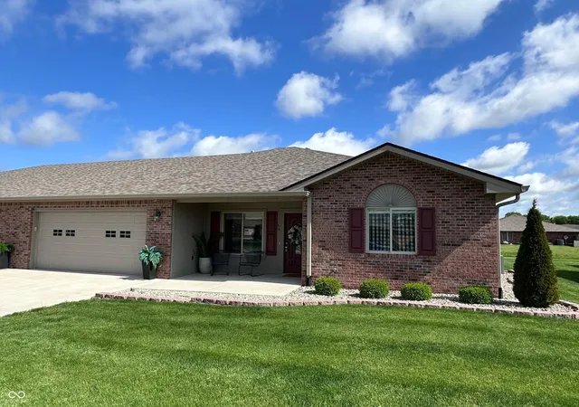 3rd image of 154 Asbury Dr, Anderson, IN 46013 | MLS# 22079096