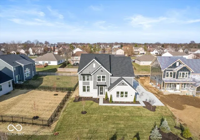 4th image of 952 Apryl Dr, Greenwood, IN 46143 | MLS# 22079178