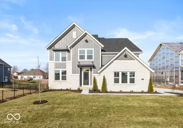 2nd image of 952 Apryl Dr, Greenwood, IN 46143 | MLS# 22079178