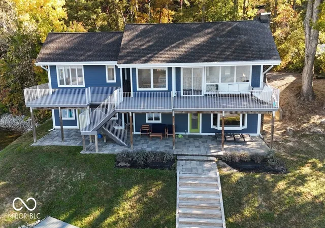 1st image of 10701 W Grandview Dr, Columbus, IN 47201 | MLS# 22079222