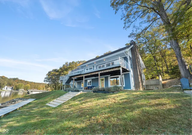 3rd image of 10701 W Grandview Dr, Columbus, IN 47201 | MLS# 22079222