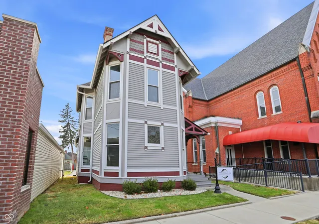 4th image of 227 E Jefferson St, Franklin, IN 46131 | MLS# 22079341