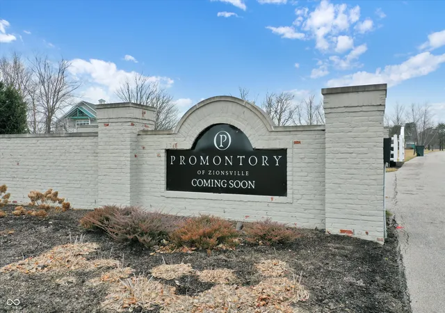 3rd image of 9635 Windy Hills Dr, Zionsville, IN 46077 | MLS# 22079342