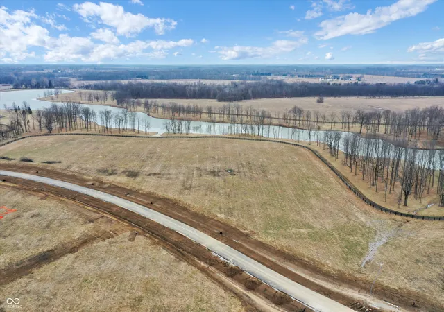 4th image of 9635 Windy Hills Dr, Zionsville, IN 46077 | MLS# 22079342