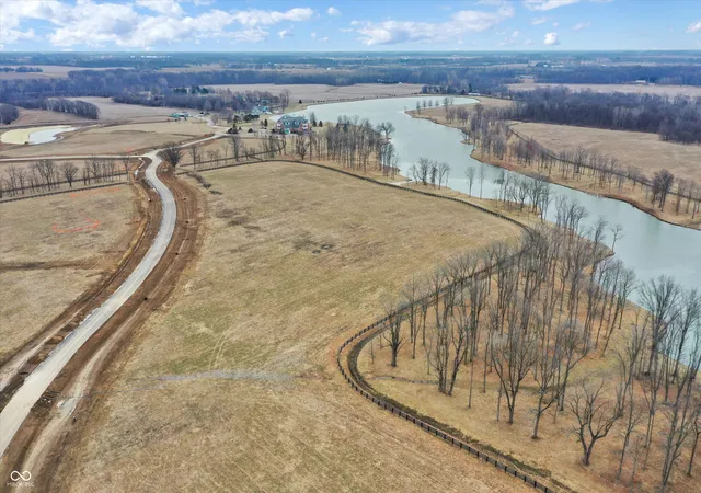 5th image of 9635 Windy Hills Dr, Zionsville, IN 46077 | MLS# 22079342