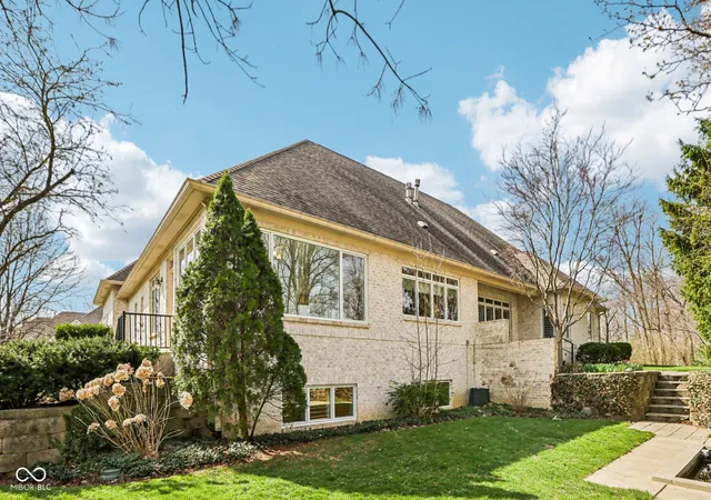 3rd image of 2047 Caledonian Ct, Greenwood, IN 46143 | MLS# 22079380