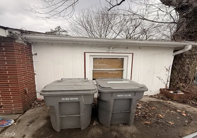Photo 4 of Single family home for sale at 2244 N Bolton Ave, Indianapolis, IN 46218 | MLS# 22079389 | Listing updated on 2026-03-16