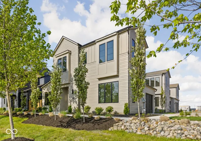 Photo 1 of Single family home for sale at 1678 Coach Dr, Westfield, IN 46074 | MLS# 22079446 | Listing updated on 2026-09-17