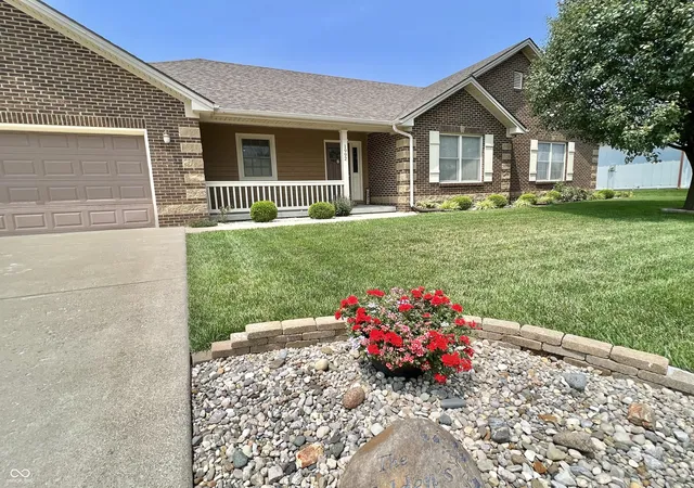 Photo 2 of Sale Pending at 1992 Austin James Ln, Seymour, IN 47274 | MLS# 22079531 | Listing updated on 2026-09-03