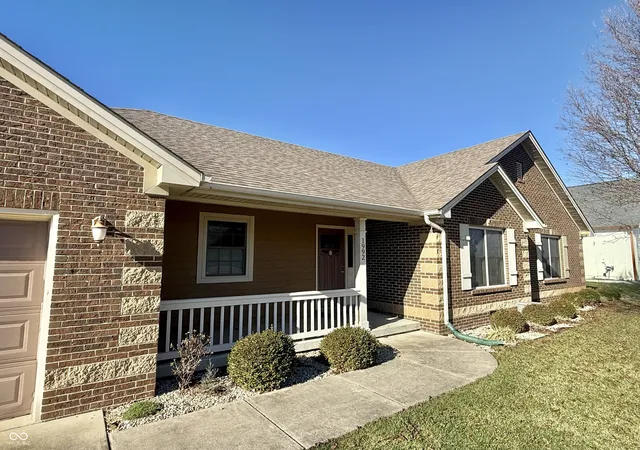 Homes for sale in Seymour, IN | 1992 Austin James Ln, Seymour, IN 47274 | MLS# 22079531