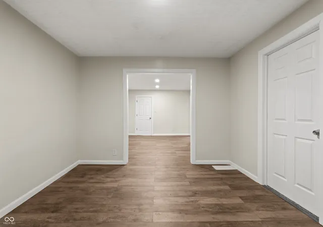 3rd image of 1260 Hiatt St, Indianapolis, IN 46221 | MLS# 22079674