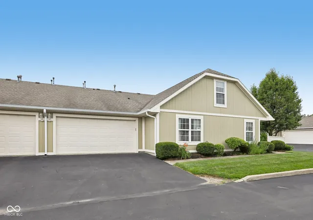 2nd image of 7347 Chapel Villas Ln #UNIT B, Indianapolis, IN 46214 | MLS# 22079758