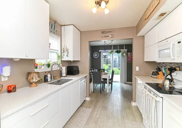 Photo 2 of Single family home for sale at 15289 Ten Point Dr, Noblesville, IN 46060 | MLS# 22080127 | Listing updated on 2026-10-02