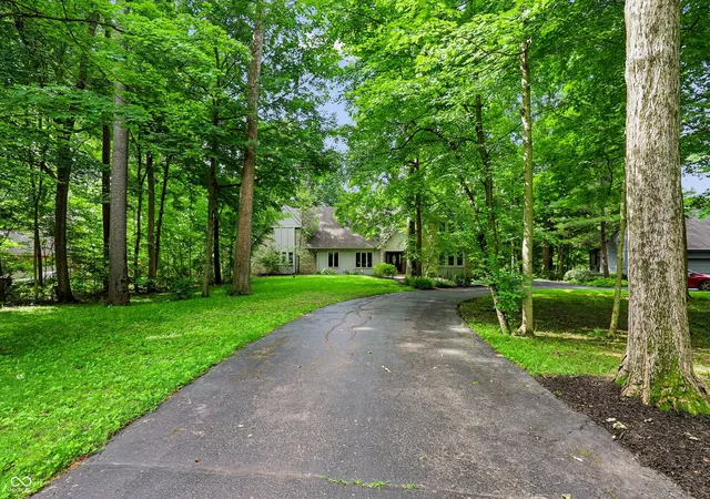 2nd image of 118 White Horse Ln, Fishers, IN 46038 | MLS# 22080233