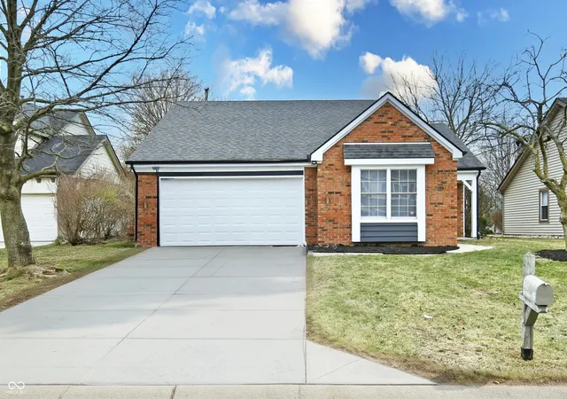 1st image of 8547 Rock Hollow Cir, Indianapolis, IN 46256 | MLS# 22080354