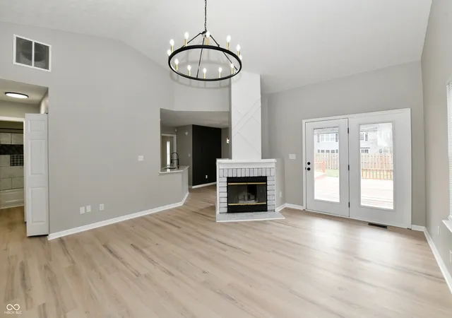 4th image of 8547 Rock Hollow Cir, Indianapolis, IN 46256 | MLS# 22080354