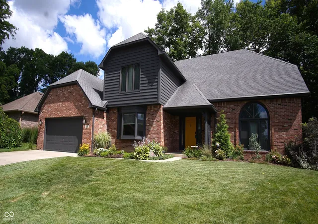 2nd image of 375 Nottinghill Ct, Indianapolis, IN 46234 | MLS# 22080457