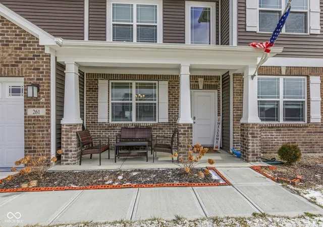 4th image of 261 Dyson Dr, Whiteland, IN 46184 | MLS# 22080480