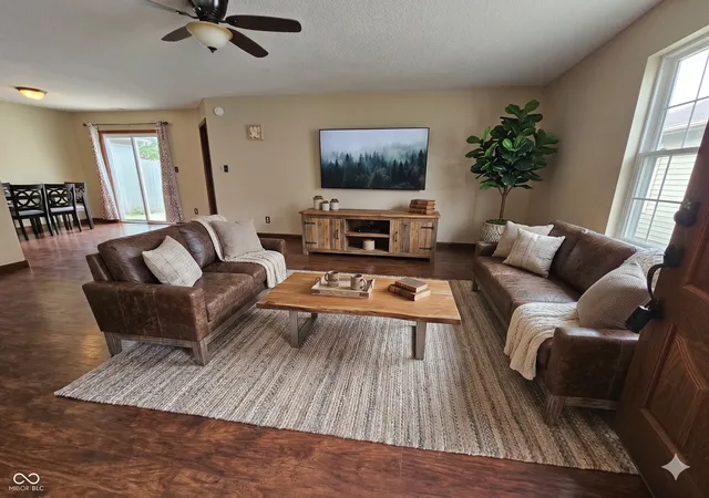 4th image of 5406 Cradle River Ct, Indianapolis, IN 46221 | MLS# 22080789