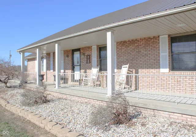 Homes for sale in Seymour, IN | 8079 N County Road 1200 E, Seymour, IN 47274 | MLS# 22081084