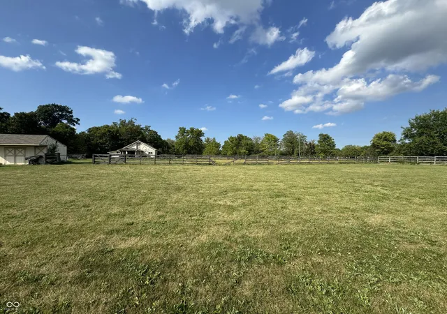 1st image of 6410 E 106th St, Fishers, IN 46038 | MLS# 22081136