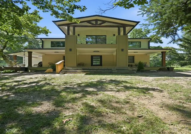 1st image of 7980 Royal Ave, Zionsville, IN 46077 | MLS# 22081487