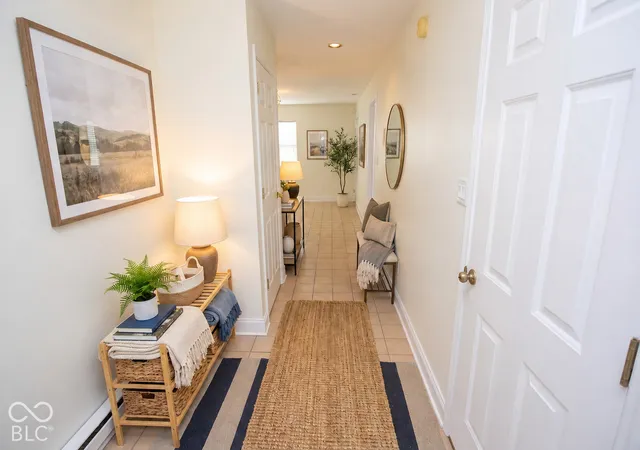 Photo 3 of Condo for sale at 6873 Shore Is Dr, Indianapolis, IN 46220 | MLS# 22081845 | Listing updated on 2026-10-31
