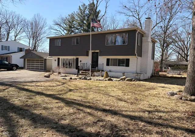 Photo 3 of Single family home for sale at 7536 Lindenwood Dr, Indianapolis, IN 46227 | MLS# 22081939 | Listing updated on 2026-10-06