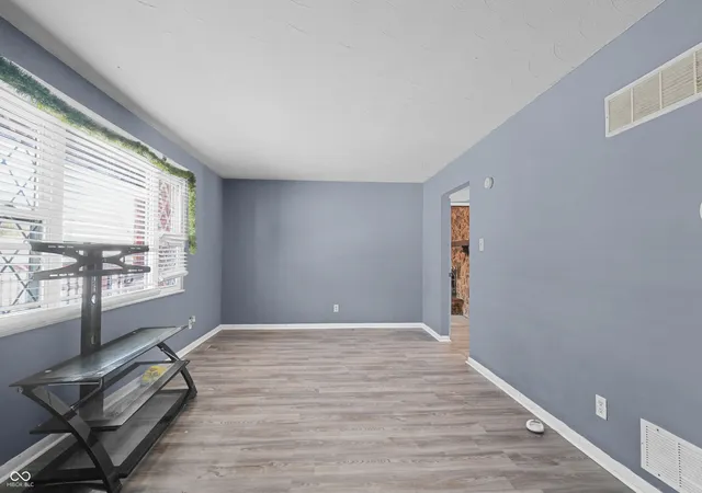 4th image of 5429 Gambel Rd, Indianapolis, IN 46221 | MLS# 22081965