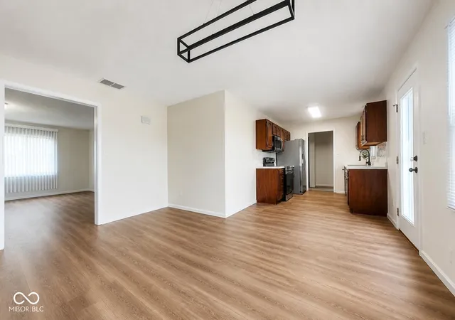 Photo 4 of Condo for sale at 632 N Englewood Dr, Crawfordsville, IN 47933 | MLS# 22082053 | Listing updated on 2026-08-25
