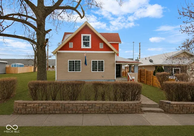 Photo 2 of Single family home for sale at 1621 Ingram St, Indianapolis, IN 46218 | MLS# 22082125 | Listing updated on 2026-10-12
