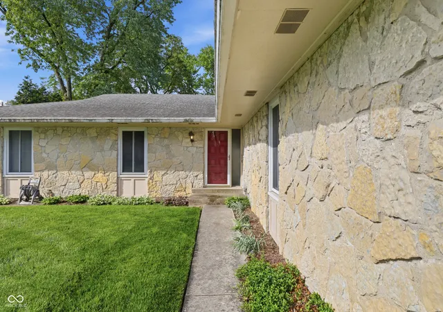 5th image of 7130 Wynter Wy, Indianapolis, IN 46250 | MLS# 22082188