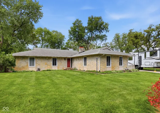 4th image of 7130 Wynter Wy, Indianapolis, IN 46250 | MLS# 22082188