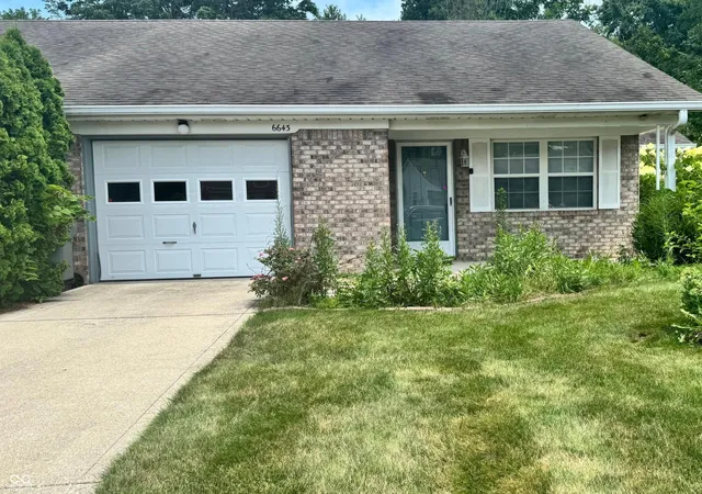 1st image of 6643 S New Jersey St, Indianapolis, IN 46227 | MLS# 22082238