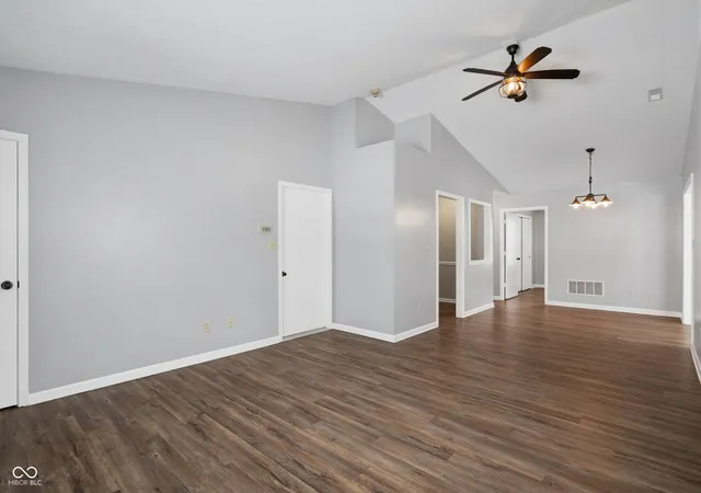 5th image of 6643 S New Jersey St, Indianapolis, IN 46227 | MLS# 22082238
