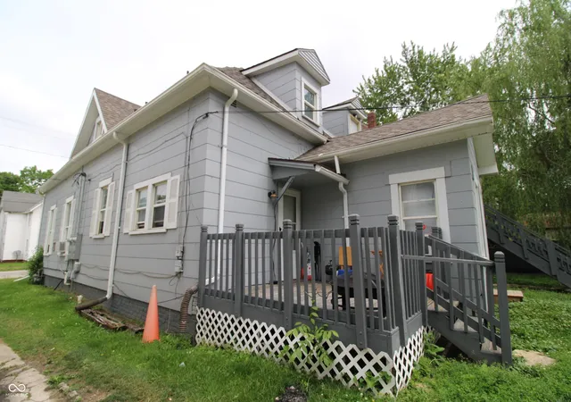 Photo 2 of Multi family home for sale at 907 W Main St, Muncie, IN 47305 | MLS# 22082358 | Listing updated on 2026-09-21