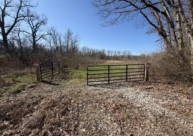 Photo 4 of House for sale at 0 1300 South, Clinton, IN 47842 | MLS# 22082470 | Listing updated on 2026-08-05