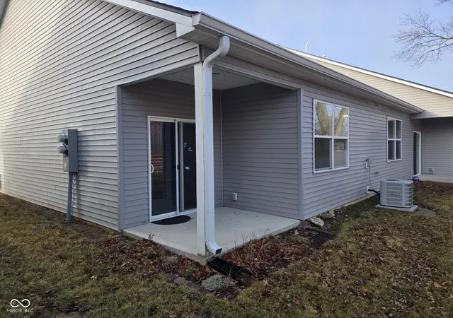 2nd image of 1614 Capra Ct, Beech Grove, IN 46107 | MLS# 22082494