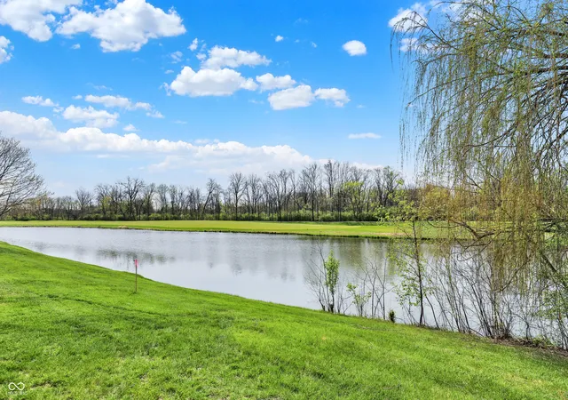 5th image of 11995 Edgefield Dr, Fishers, IN 46037 | MLS# 22082532