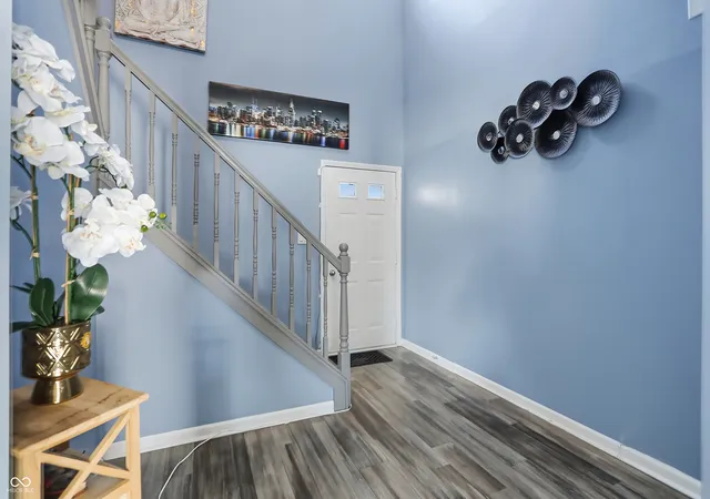 Photo 4 of Single family home for sale at 1071 Hazelwood Dr, Greenwood, IN 46143 | MLS# 22082648 | Listing updated on 2026-07-02